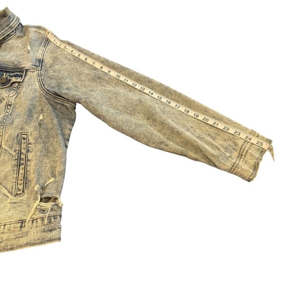 Torrid Destructed Denim Jean Jacket Womens Light Wash Trucker Distress Size 3X - Picture 11 of 11